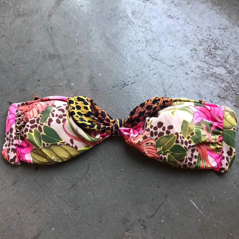 Victoria Secret Strapless Bikini Top